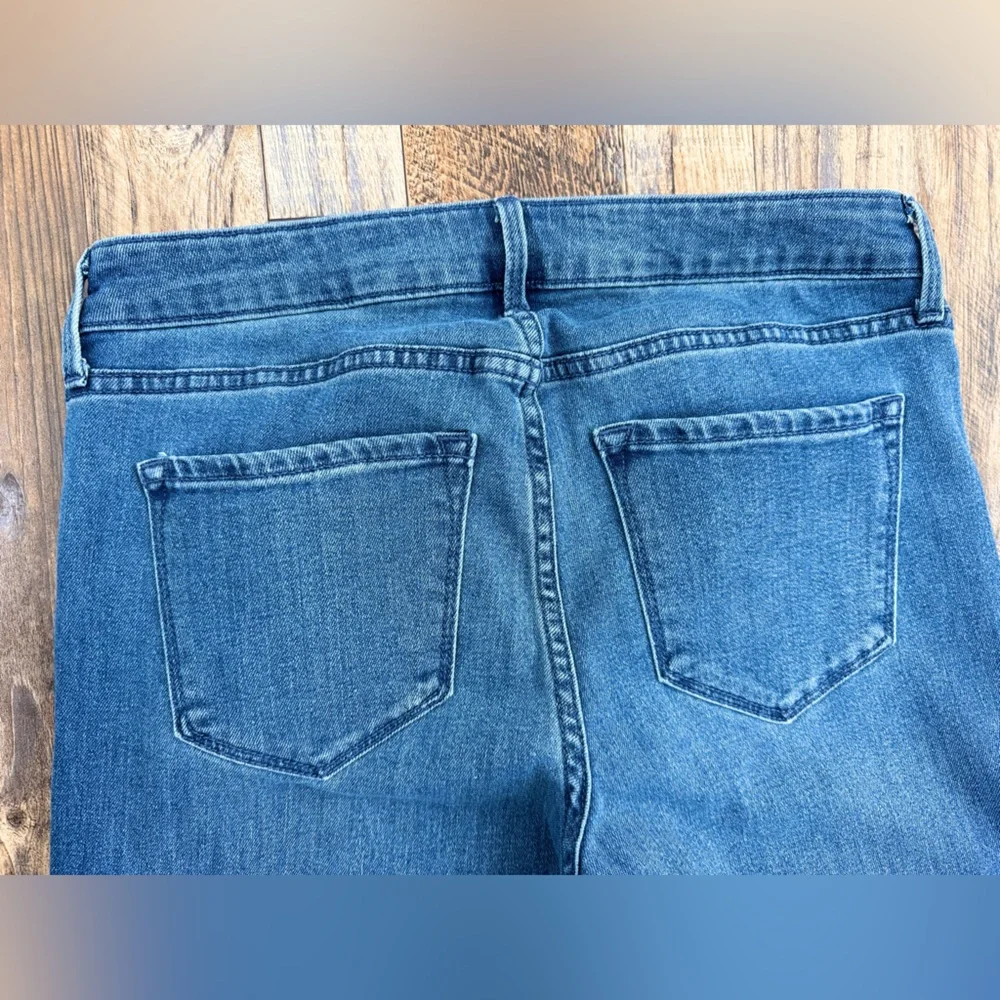 Women’s Old Navy Mid-Rise Wow Boot Cut Jeans, Size 10 Tall, Comfortable Fit - Picture 14 of 14